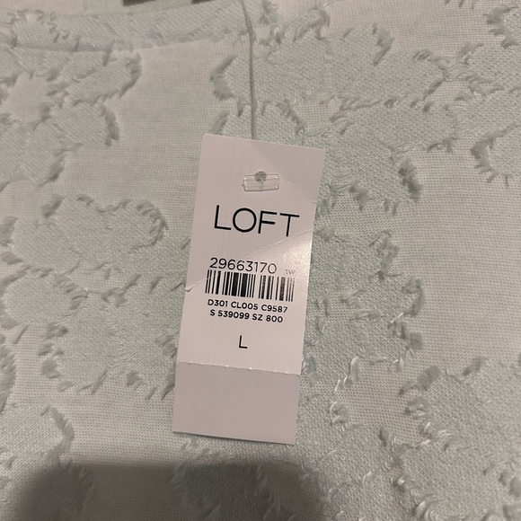 LOFT Women's Soft Blue Floral Blouse - Picture 3 of 5